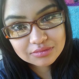 Meet your Posher, Celene